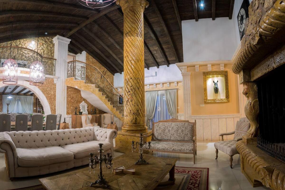 Grand Mansion Countryhouse & Spa Phrenaros エクステリア 写真